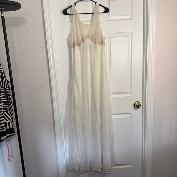 Vintage Cream Nightgown Dress With Lace Detail Size XL - Picture 3 of 9